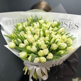 Пионовидные тюльпаны 101 шт  от интернет-магазина «Амелли» в Казани